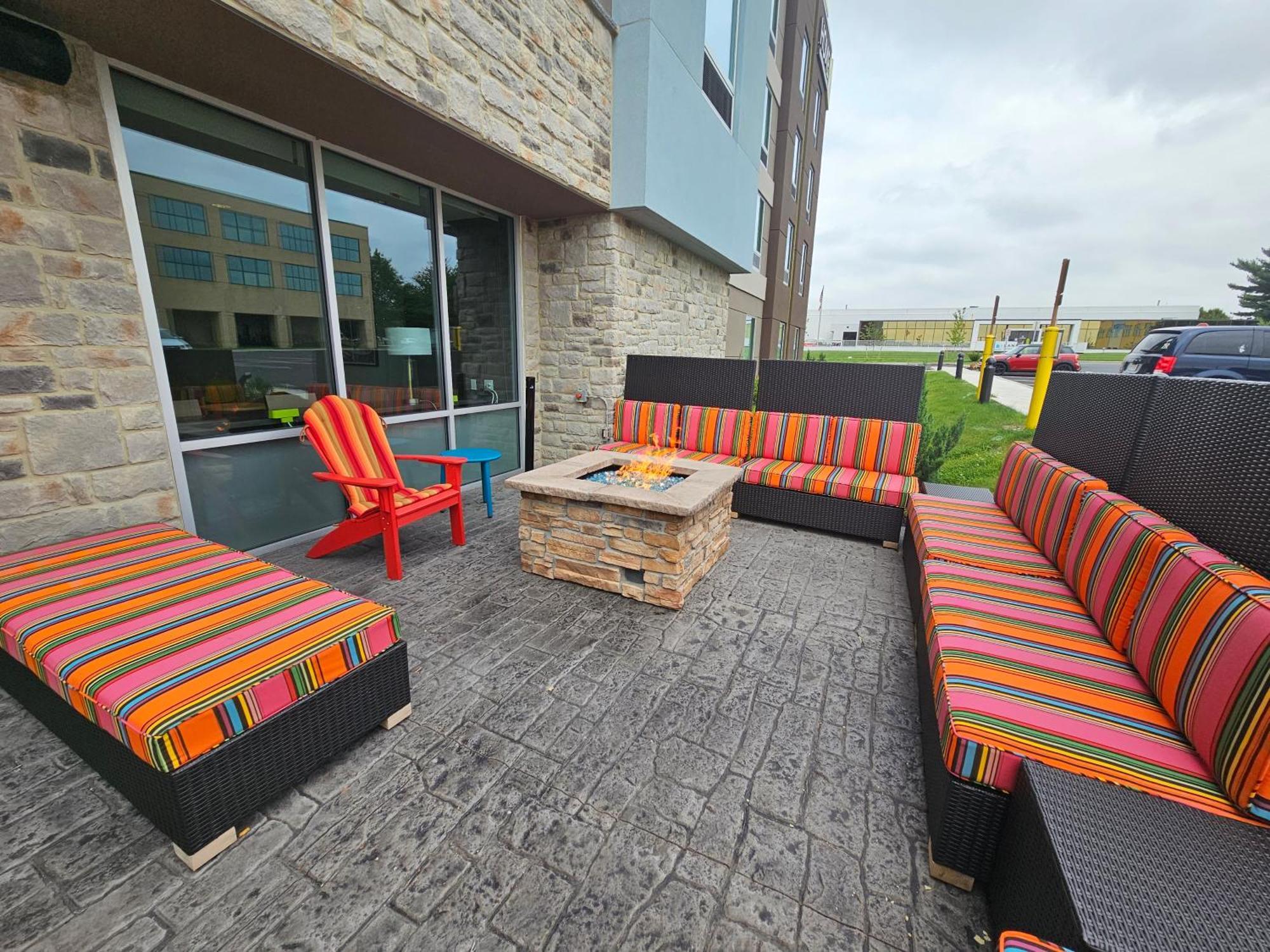 Home2 Suites By Hilton Allentown Bethlehem Airport Exterior photo